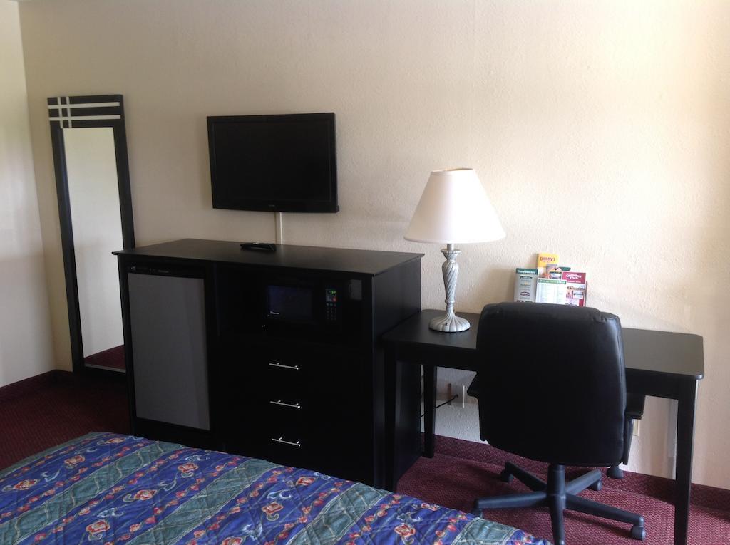 Countryside Inn Wharton Chambre photo