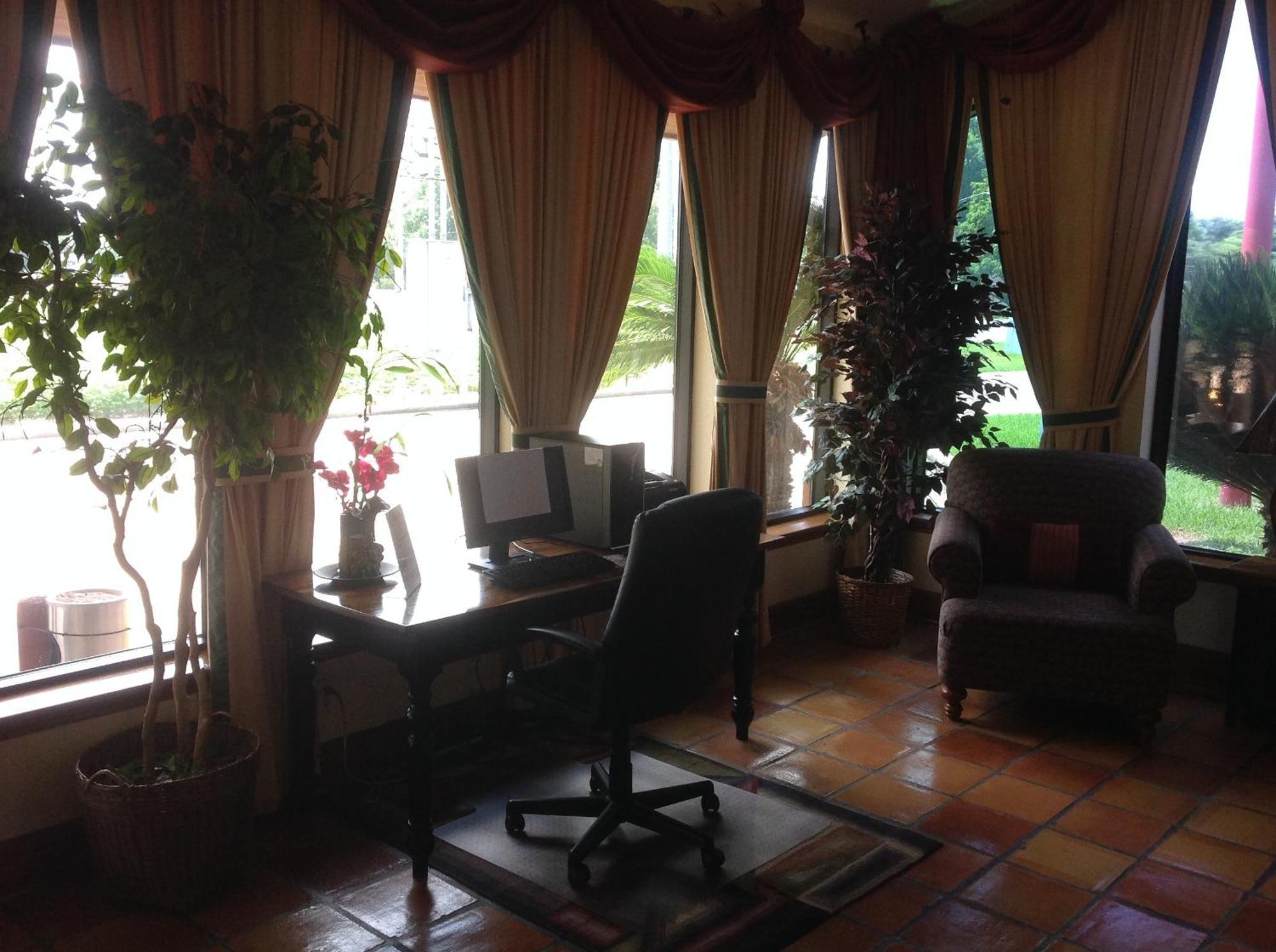 Countryside Inn Wharton Extérieur photo