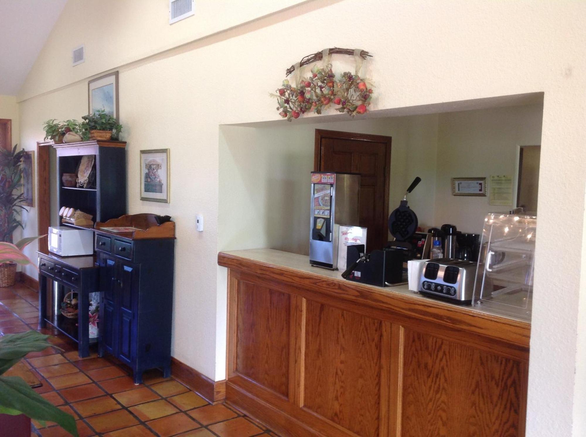 Countryside Inn Wharton Extérieur photo